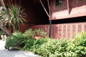 �W���E�g���v�\���@